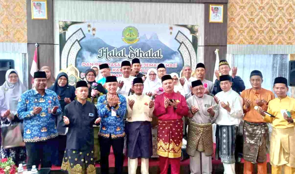 21 April ke Embarkasi Batam, 18 Calon Jemaah Haji Lingga Dilepas Haru di Tanjungpinang