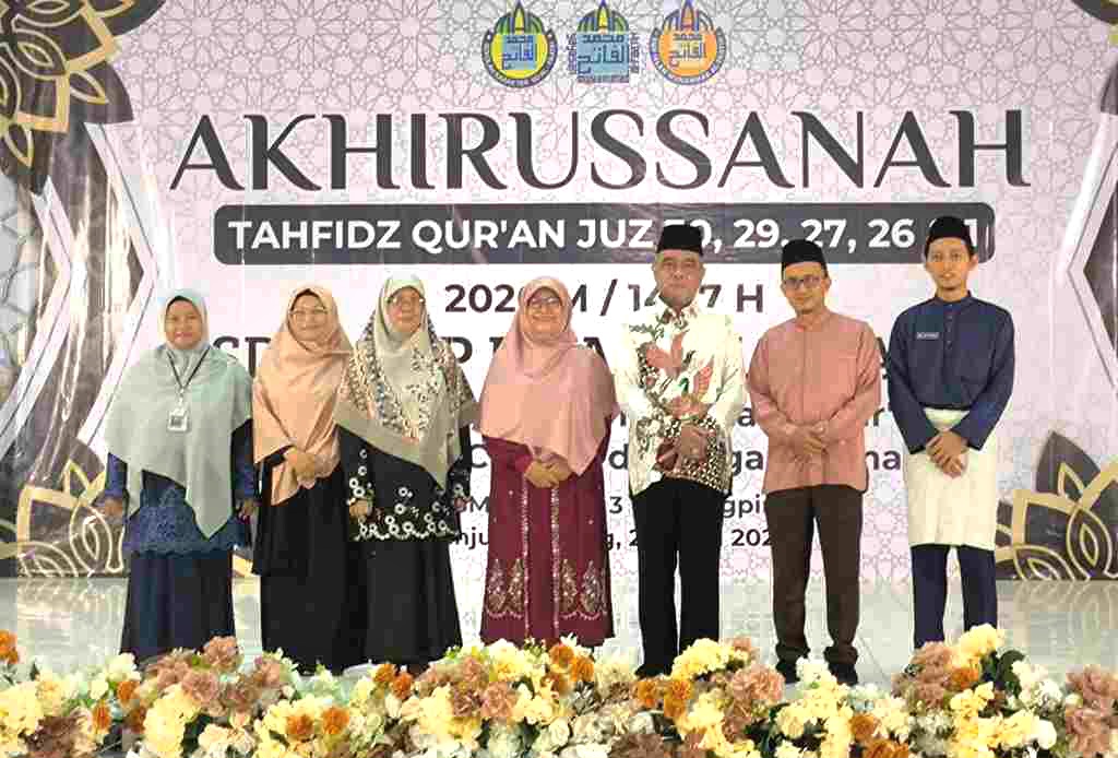 Wisuda Tahfidz Al-Faatih Tanjungpinang, Tamrin Dahlan: Cetak Generasi Qur’ani Berkarakter dan Berdaya Saing