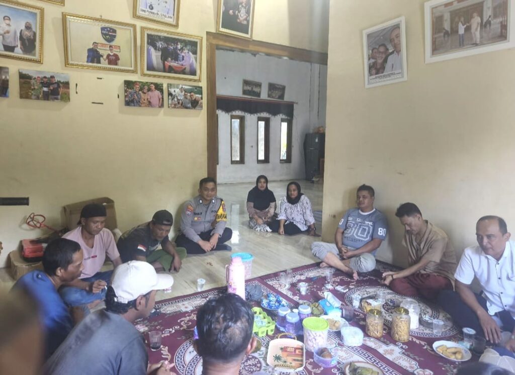 Cegah Tawuran dan Narkoba, Polisi di Lebak Sambangi Rumah Warga hingga Warung Remaja