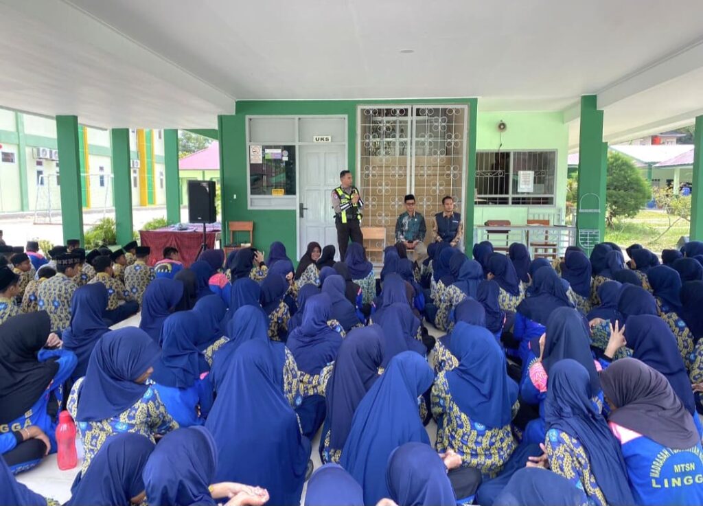 Police Go To School di Lingga, Satlantas Edukasi Pelajar Jadi Pelopor Keselamatan Berlalu Lintas