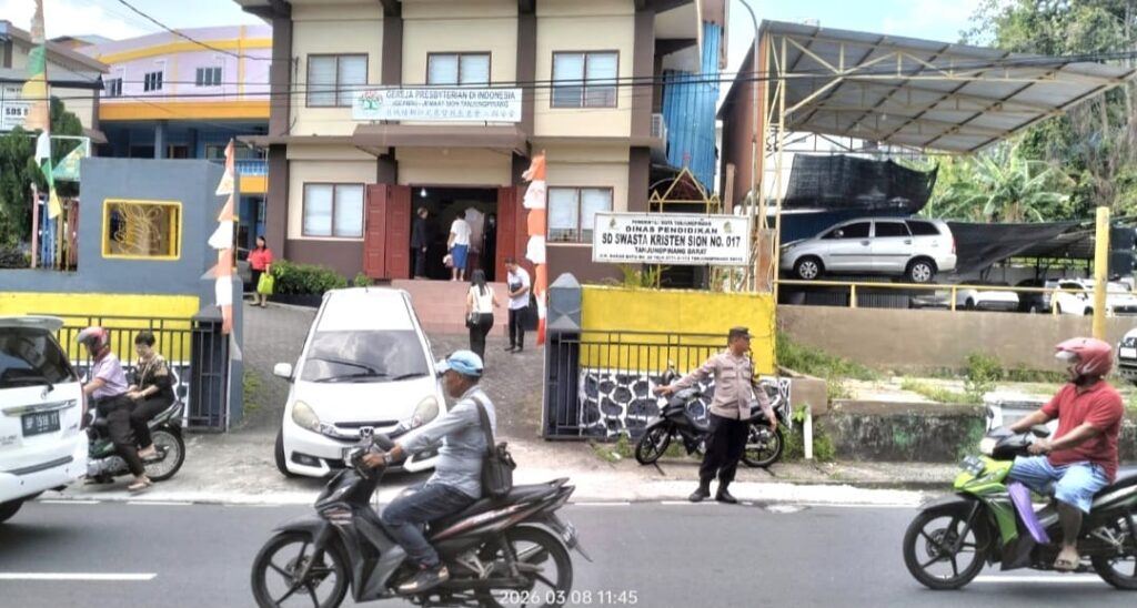 Polsek Tanjungpinang Barat Pastikan Ibadah Minggu Berlangsung Aman dan Tertib