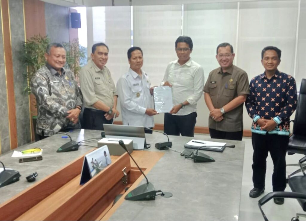 Wabup Kuansing Jemput Bola ke KKP, Ajukan Program Budidaya Ikan untuk Dukung MBG