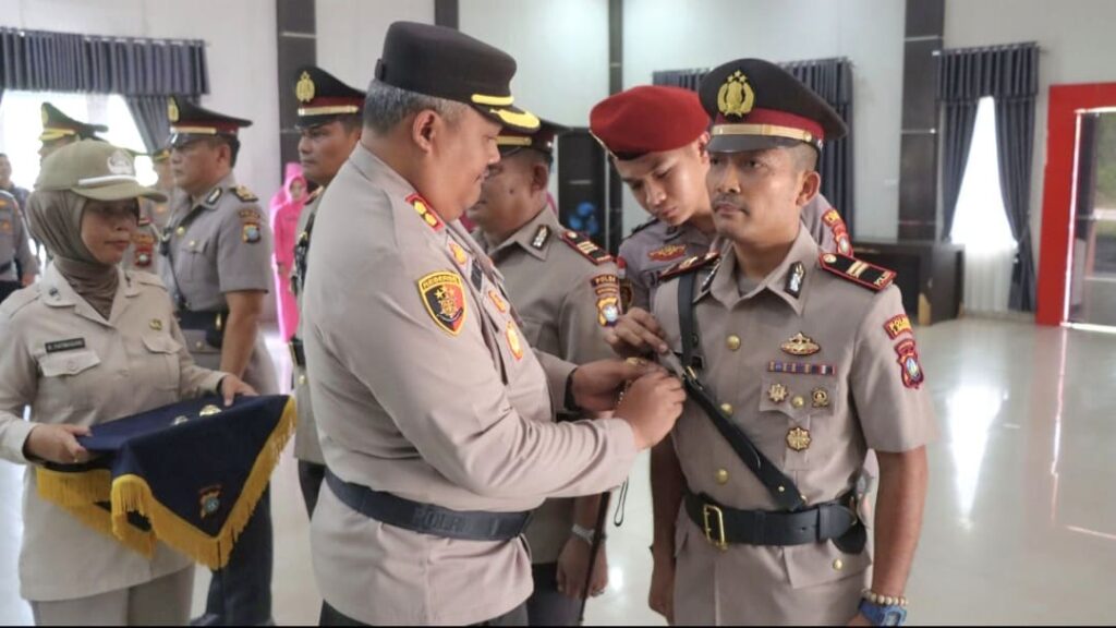 Kapolres Lingga Pimpin Sertijab Sejumlah Pejabat, Tekankan Adaptasi dan Pelayanan Maksimal