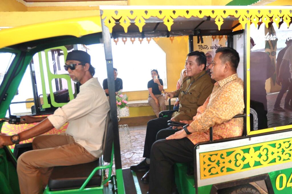 Kunjungi Pulau Penyengat, Bappenas Dorong Pengembangan Kawasan Berbasis Sejarah Melayu