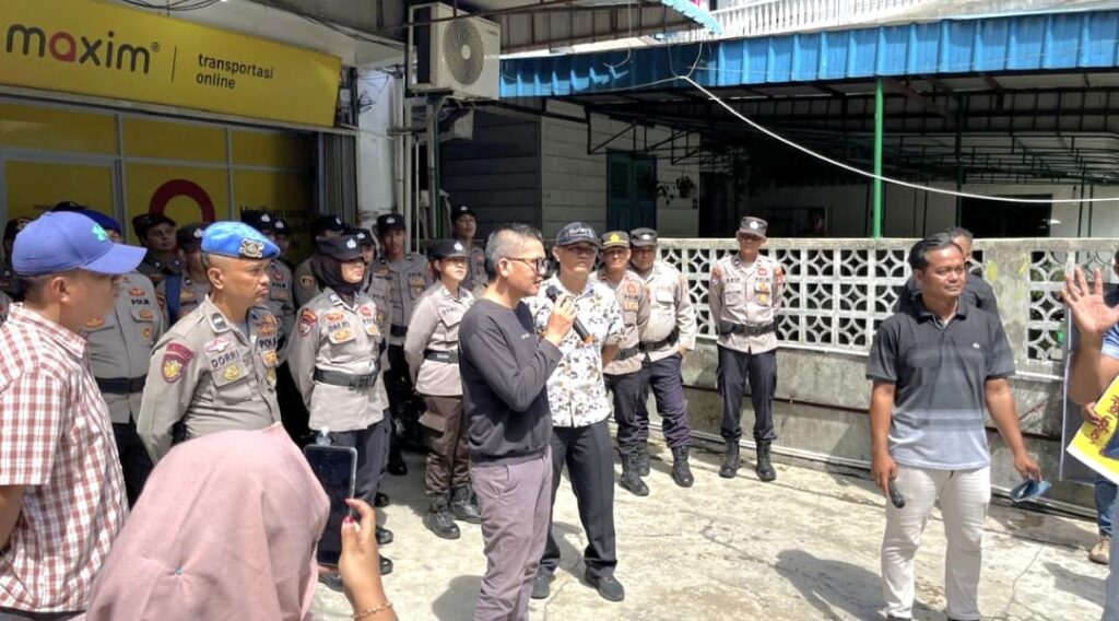 Polisi Kawal Demo Driver Online di Kantor Gubernur Kepri, Massa Desak Tarif Maxim Disesuaikan