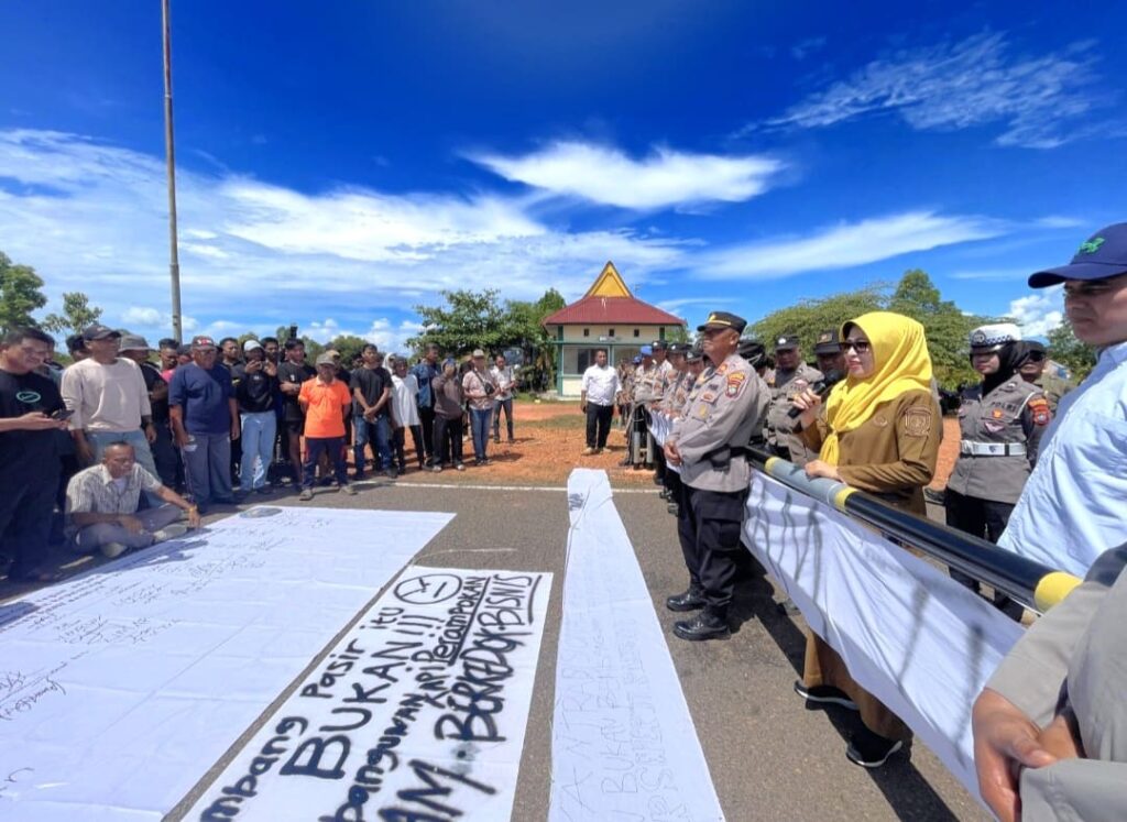 Polres Bintan Kawal Aksi Nelayan Tolak Tambang Pasir Laut Secara Humanis