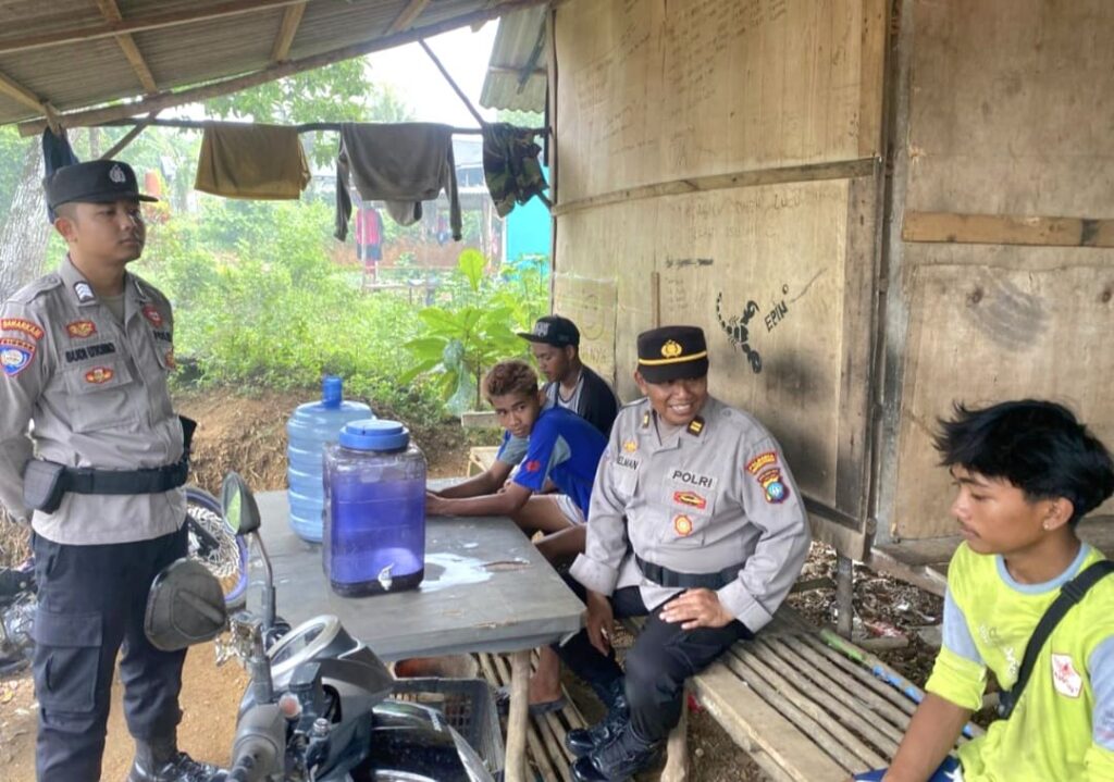 Sat Binmas Polresta Tanjungpinang Sambangi Warga Dompak Lama, Perkuat Keamanan Lingkungan