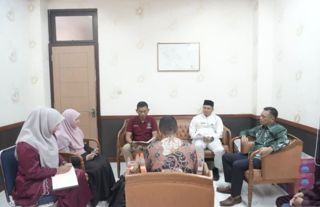 Perkuat Pengawasan Internal, Sekretaris Diskominfoss Kuansing “Mangkal” Bergilir di Setiap Bidang