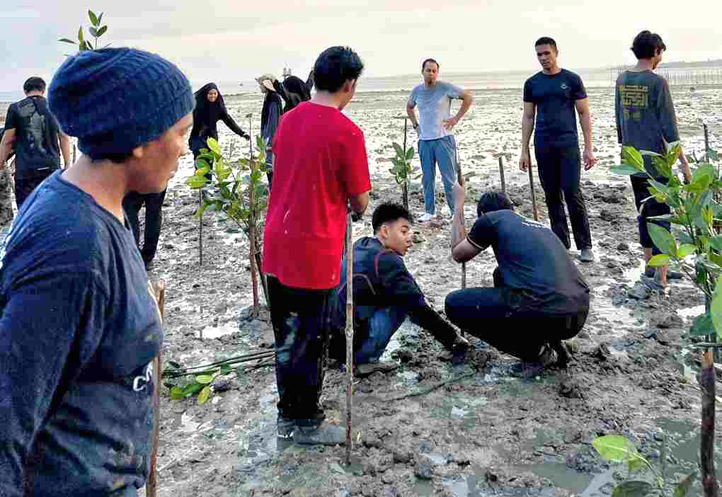 Menginap Empat Malam di Pulau Penyengat, Pelajar Singapura Belajar Sejarah Melayu hingga Konservasi Mangrove