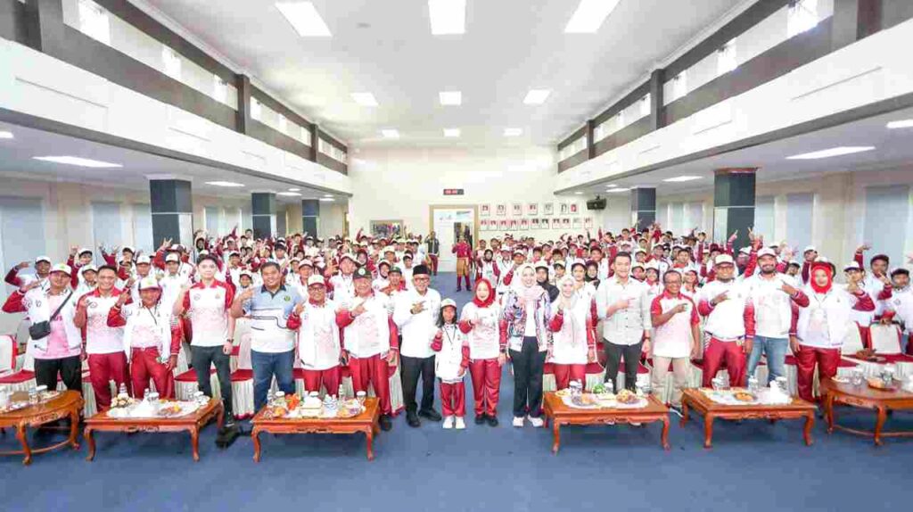 Lis Darmansyah Lepas Kontingen POPDA Kepri X, Tanjungpinang Bidik Gelar Juara Umum