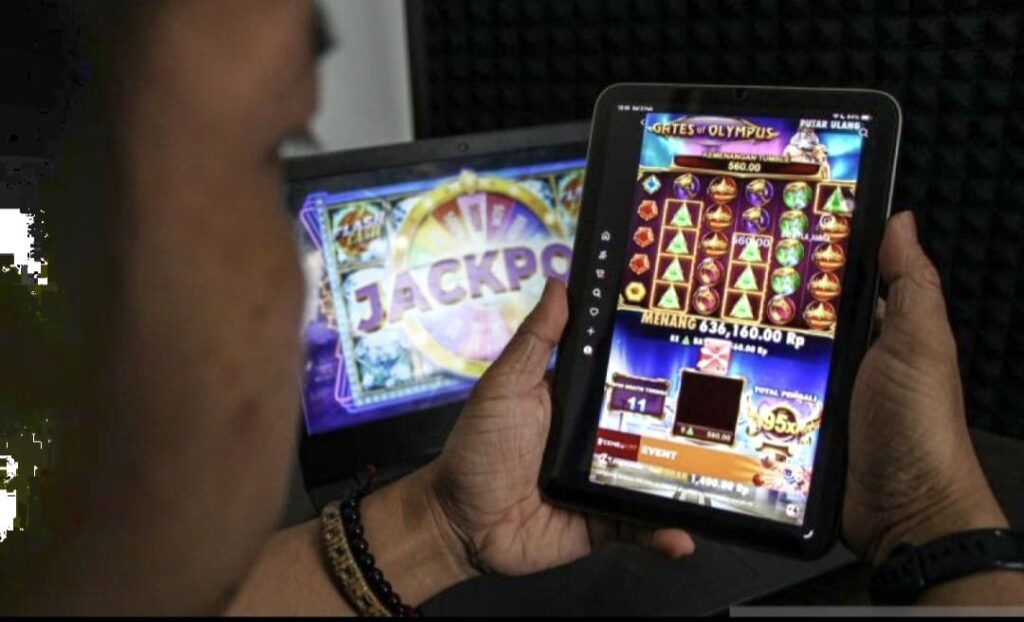 Judi Online Mengancam Masa Depan Generasi Muda Indonesia