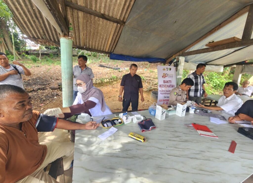 Sambut Hari Bhayangkara ke-80, Polresta Tanjungpinang Gelar Pemeriksaan Kesehatan Gratis untuk Warga