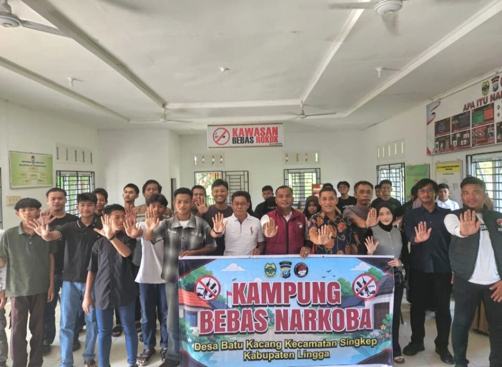 Polres Lingga Gandeng Warga Desa Batu Kacang Deklarasikan Perang Terhadap Narkoba