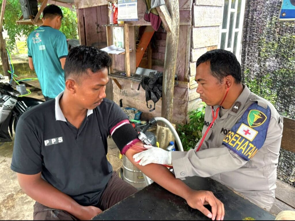 Sambut Hari Bhayangkara ke-80, Polres Lingga Gelar Bakti Kesehatan untuk Masyarakat