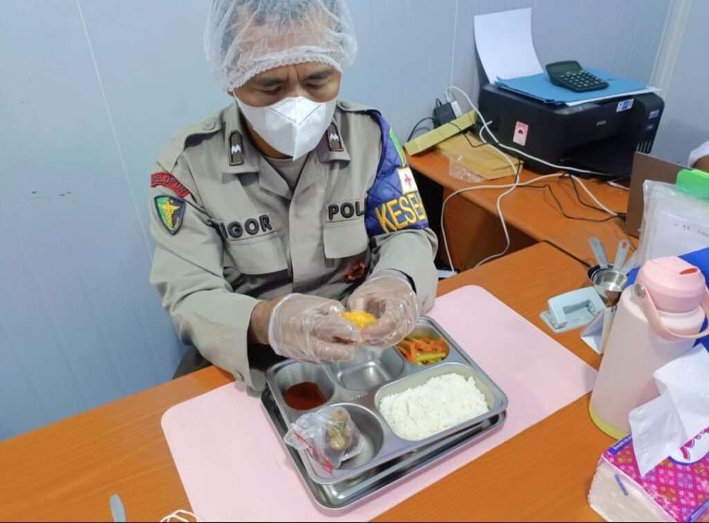 Tim Food Safety Polres Lingga Pastikan Menu Makan Bergizi Gratis Aman dan Layak Konsumsi