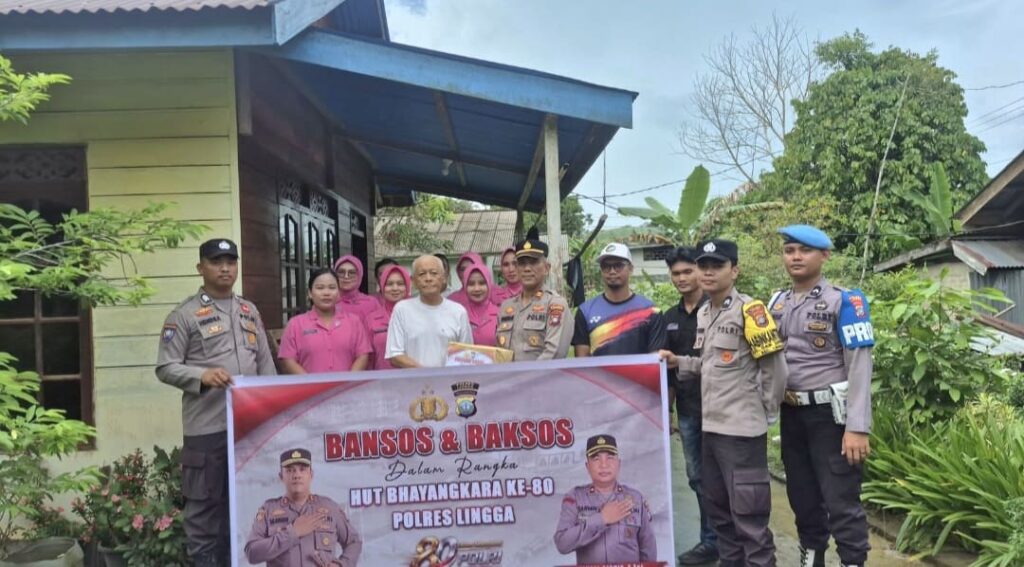 Sambut Hari Bhayangkara ke-80, Polres Lingga Salurkan Bantuan Sosial untuk Warga Kurang Mampu