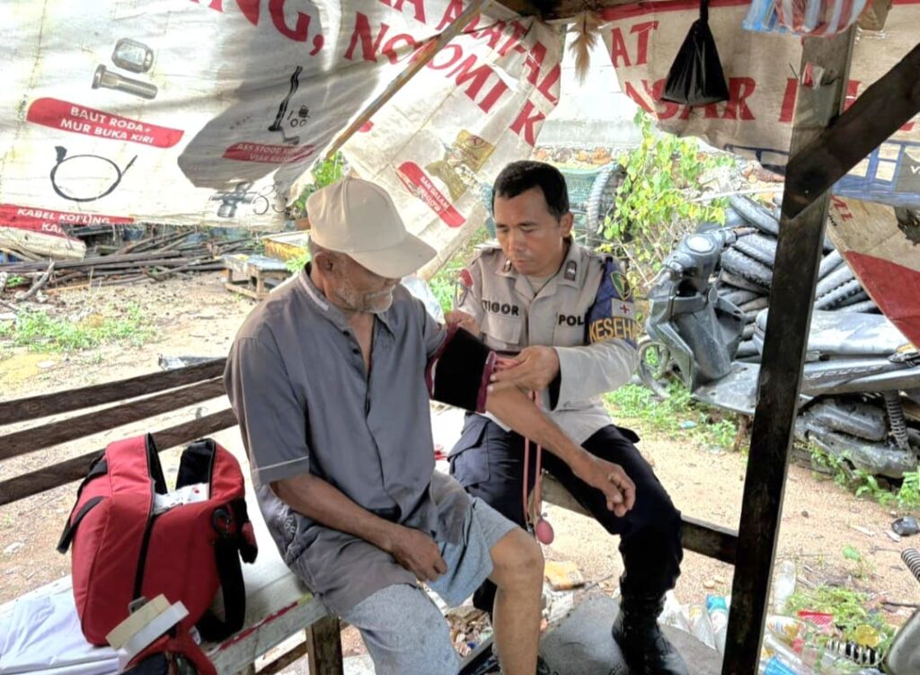 Sambut Hari Bhayangkara ke-80, Polres Lingga Gelar Bakti Kesehatan Gratis untuk Masyarakat