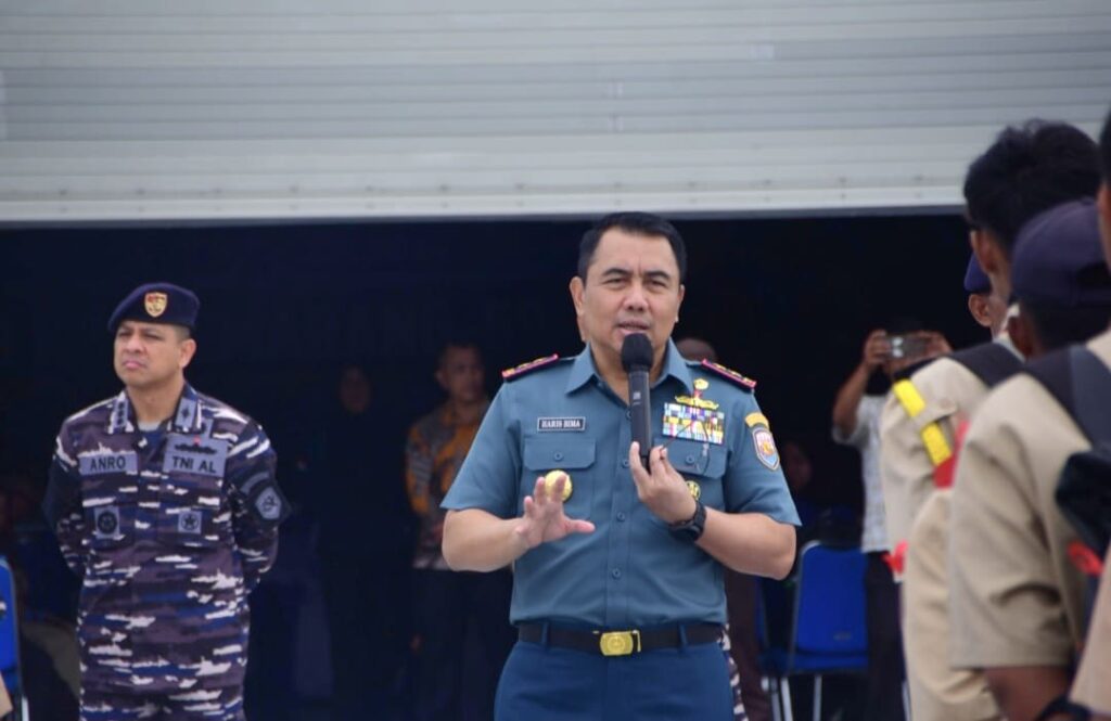 Pangkoarmada I Motivasi Generasi Muda pada Penutupan KKRI di KRI Semarang-594