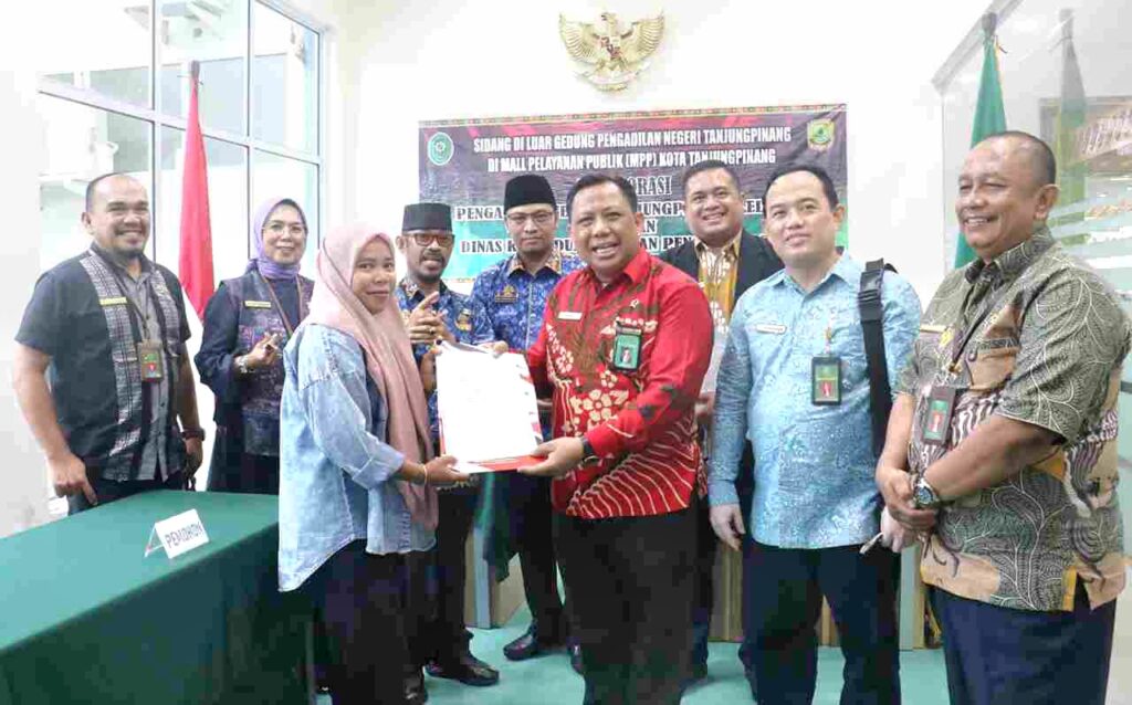 PN Tanjungpinang dan Disdukcapil Uji Coba Sidang di MPP, Urus Data Kependudukan Kini Lebih Mudah