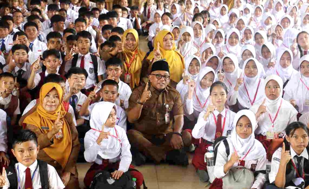 Lis Darmansyah Tinjau MPLS, Serap Persoalan Pendidikan di Tanjungpinang