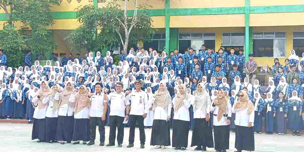 Kadis Kominfo Tanjungpinang Ingatkan Pelajar Bijak Bermedia Sosial agar Tak Terjerat UU ITE