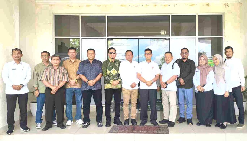 DLH Tanjungpinang Berbagi Praktik Baik Pengelolaan Limbah B3 dengan Komisi III DPRD Karimun