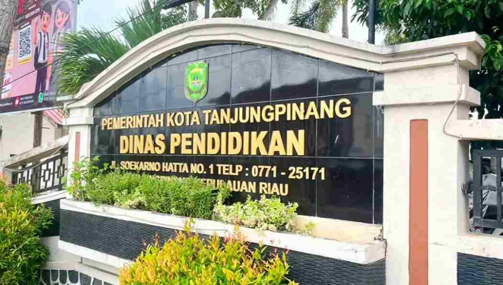 Pemko Tanjungpinang Siapkan Program Seragam Gratis untuk Siswa Baru TK, SD dan SMP