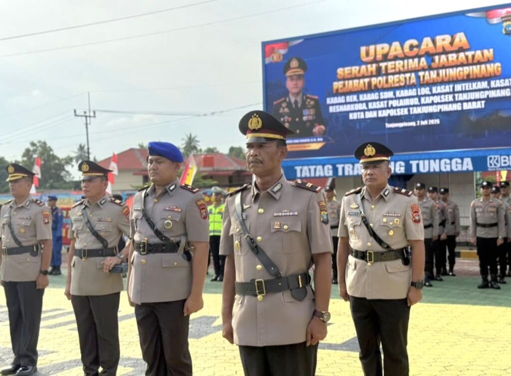 Kapolresta Tanjungpinang Pimpin Sertijab PJU dan Kapolsek, Tekankan Profesionalisme dan Pelayanan Presisi
