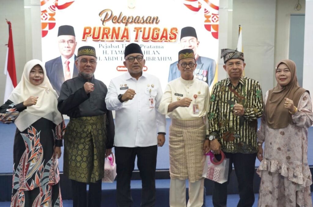 Lepas Dua Pejabat Purna Tugas, Lis Darmansyah: Pensiun Bukan Akhir Pengabdian