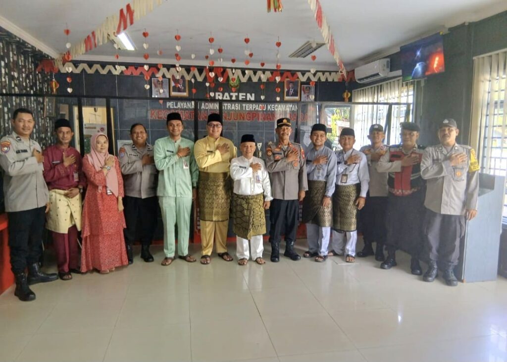Kapolsek Tanjungpinang Barat Perkuat Sinergi Kamtibmas Lewat Silaturahmi dengan Camat dan Lurah
