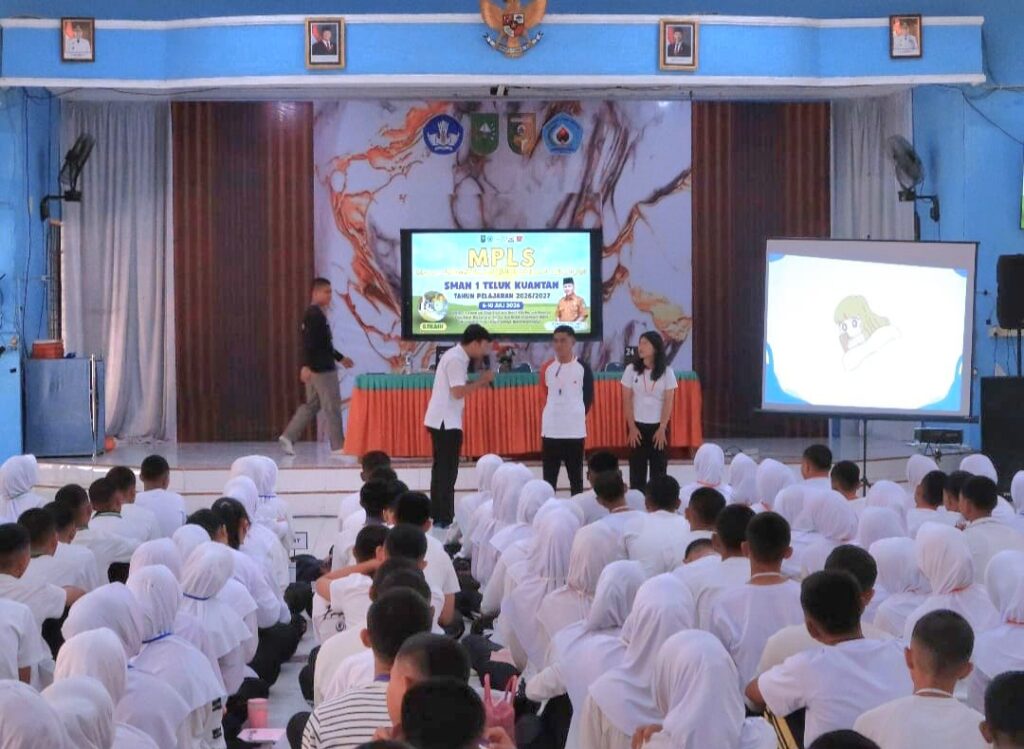Diskominfoss Kuansing Bekali Siswa Baru SMAN 1 Teluk Kuantan dengan Literasi Digital