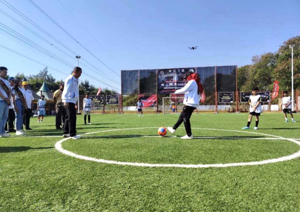Iin Mutmainnah Buka Turnamen Mini Soccer Piala Wali Kota Jakarta Barat 2026