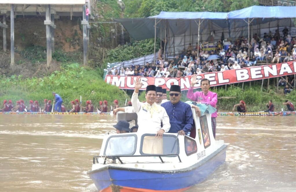 Muklisin: Pacu Jalur adalah Jati Diri Masyarakat Kuansing yang Harus Terus Dilestarikan