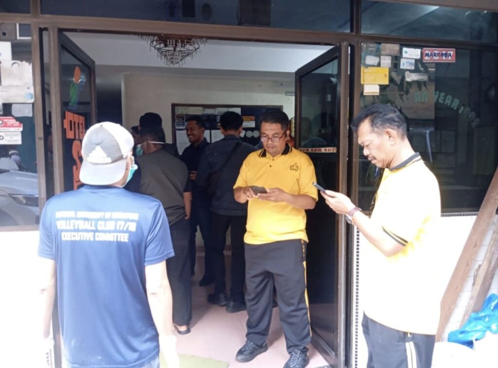 Polsek Tanjungpinang Barat Evakuasi Jenazah Pria yang Ditemukan Meninggal di Wisma