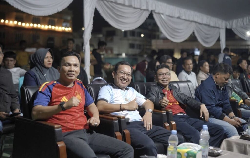 Spanyol Juara Piala Dunia 2026, Ribuan Warga Kuansing Padati Nobar Final di Astaka MTQ