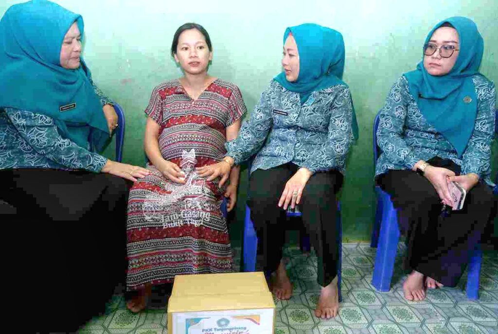 Program Menyapa Pesisir, Weni Ajak Kader PKK Perkuat Pelayanan hingga Tingkat Keluarga