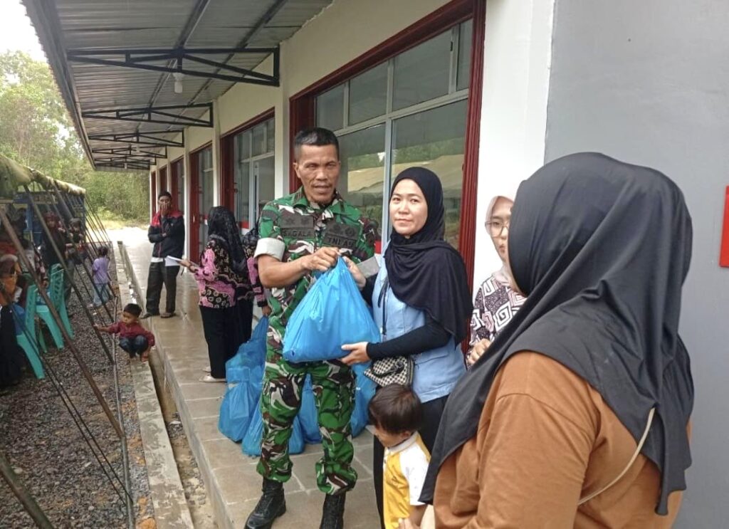 Satgas TMMD ke-129 Bagikan Paket Gizi untuk Anak Stunting, Dukung Generasi Sehat di Bintan