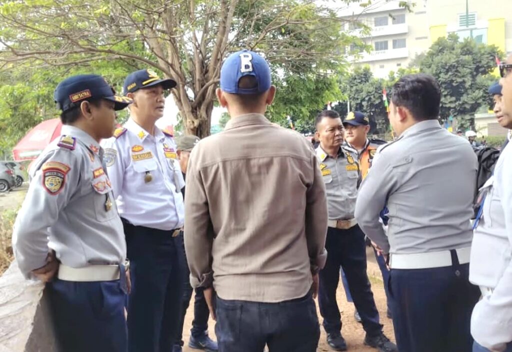 Dishub DKI Tinjau Parkir Liar di Depan RS Hermina Kalideres, Siapkan Pembahasan Lintas Sektor