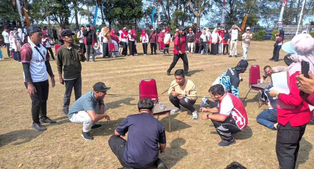 Permainan Rakyat Semarakkan HUT ke-81 RI, ASN Pemko Tanjungpinang Adu Ketangkasan