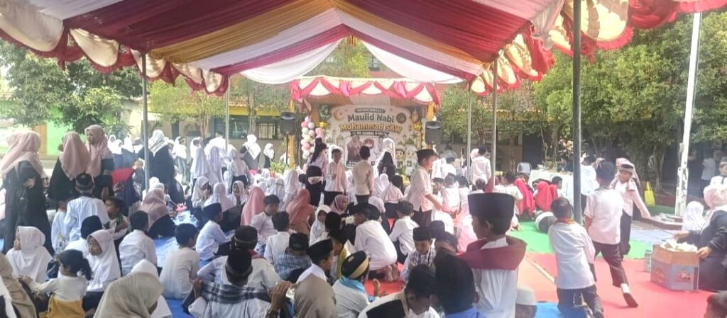 Peringati Maulid Nabi, SDN 09 Kalideres Tanamkan Akhlak Mulia Sejak Dini
