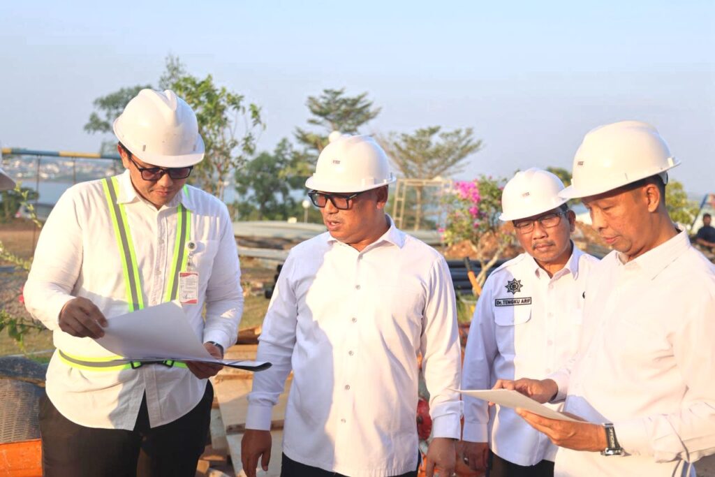 Tinjau Renovasi Masjid Raya Nur Ilahi, Wagub Kepri Minta Kualitas Pekerjaan Dijaga