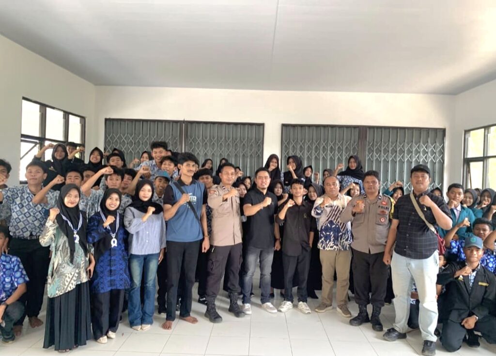 Satresnarkoba Polres Lebak Edukasi Siswa SMAN 2 Malingping tentang Bahaya Narkoba