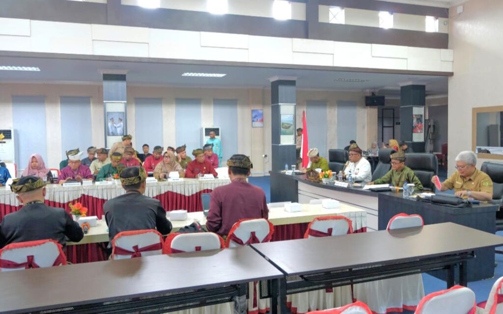 Lis Darmansyah Minta Camat dan Lurah di Tanjungpinang Perbarui Data Sosial, Perkuat Pelayanan Warga