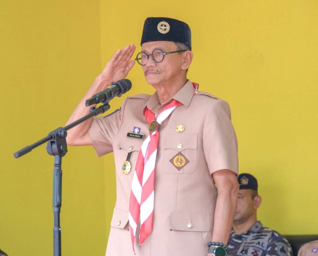 Buka Perkemahan 575 Siswa SMAN 1 Tanjungpinang, Raja Ariza Tekankan Pembentukan Karakter