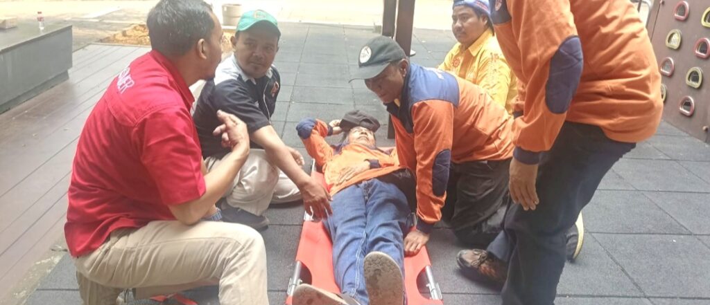 Warga Rusunawa Pesakih Ikuti Simulasi Bencana, Didorong Tanggap Hadapi Keadaan Darurat