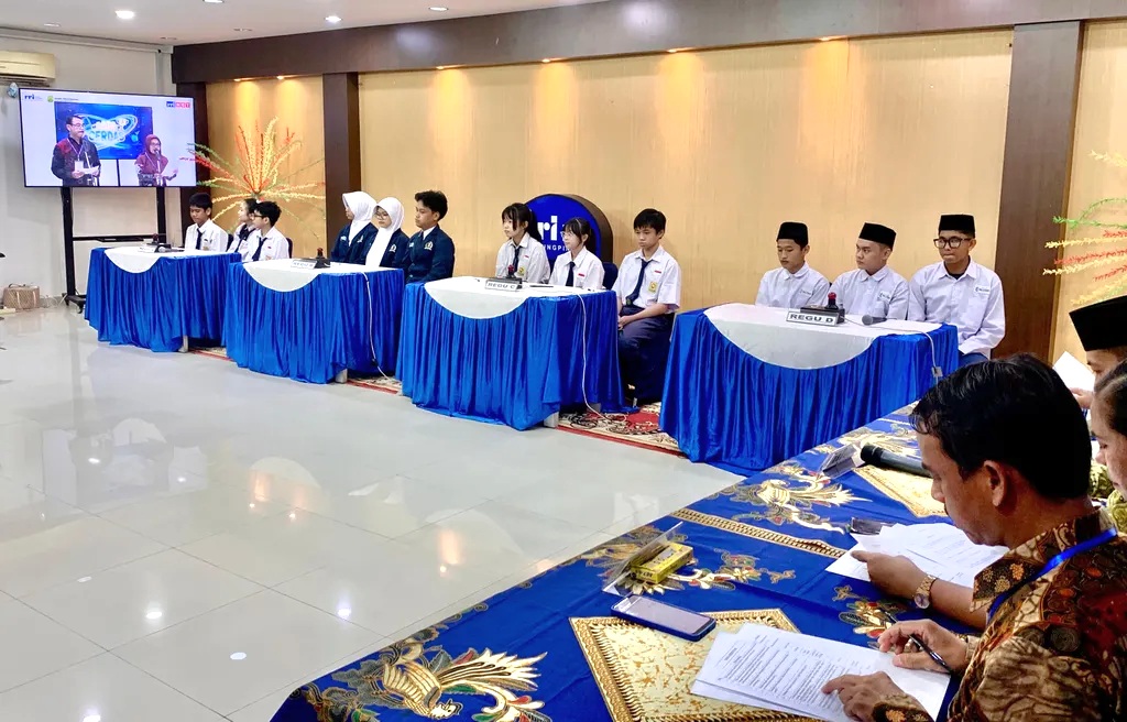 Siswa SMPN 9 Tanjungpinang Giat Belajar demi Laga Cerdas Cermat